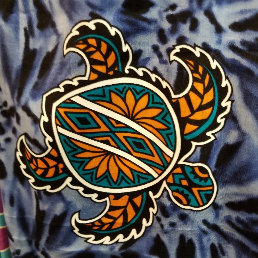SARONGS - Picture 3 of 8